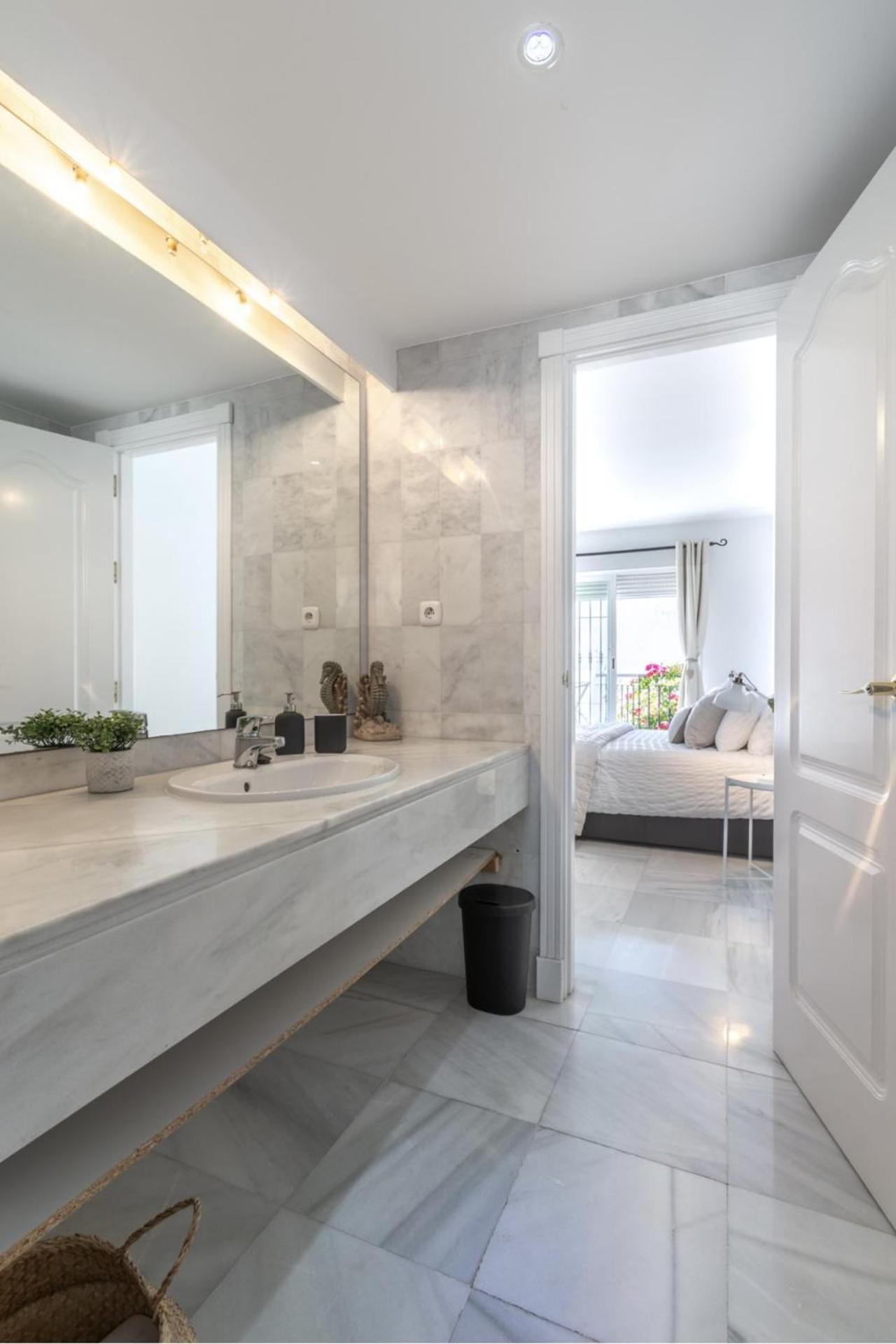 Luxury 3 Bed Townhouse In Puerto Banus Marbella Vila Exterior foto